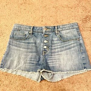 High-Waist Denim Shorts💫